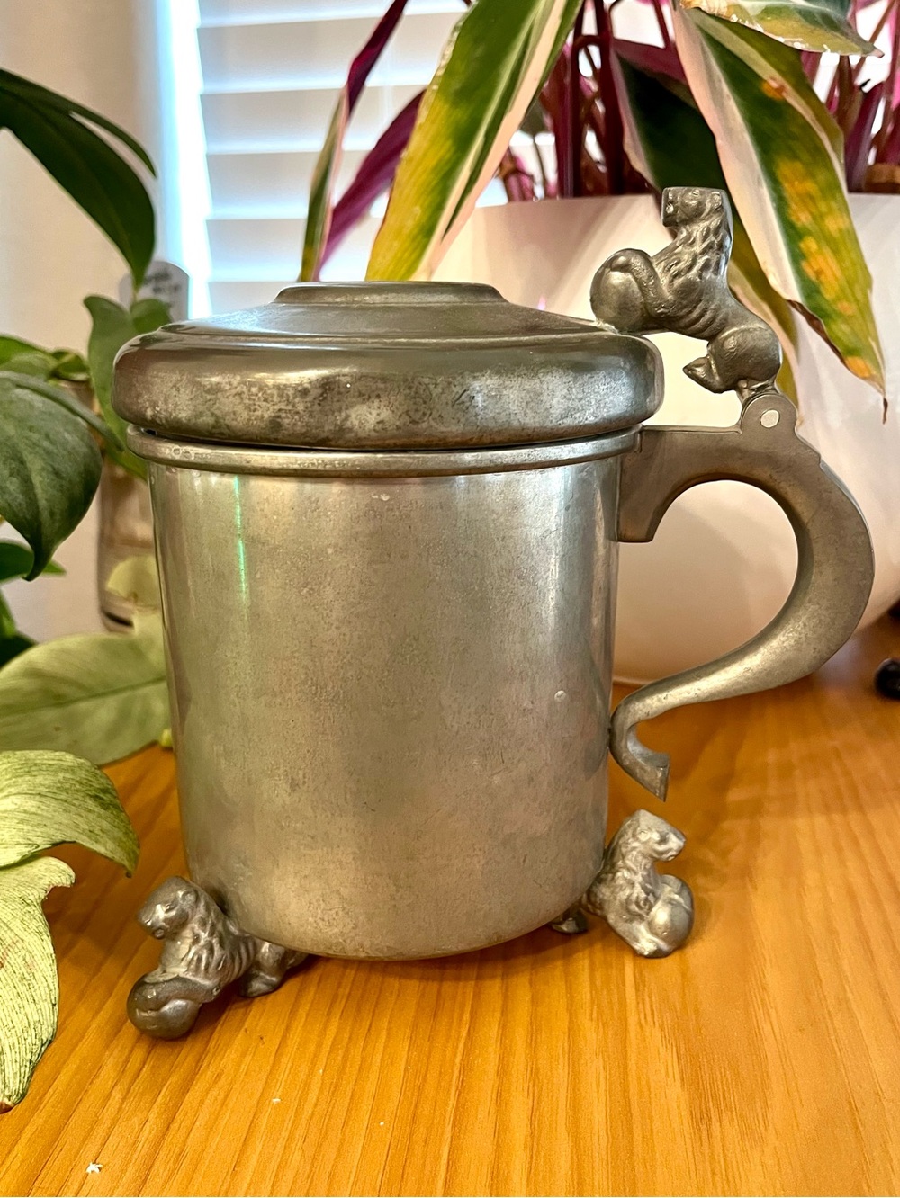 Vesttinn Vintage Pewter 3 Footed Beer Stein - Picture 2 of 9